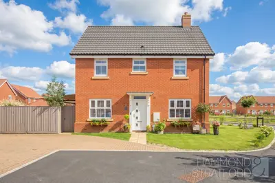 Halifax Close, Attleborough
