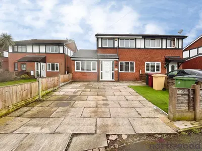 The Sheddings, Bolton, BL3