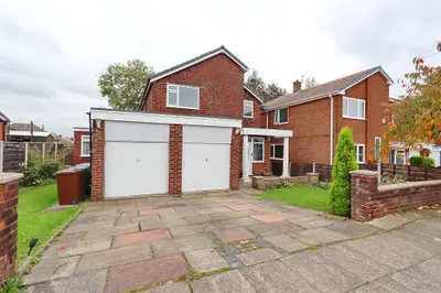 Randale Drive, Bury, BL9