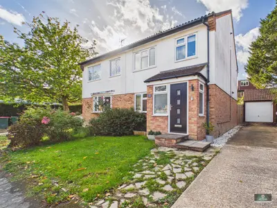 Heathfield, Pound Hill