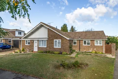 Oatlands Road, Shinfield, RG2