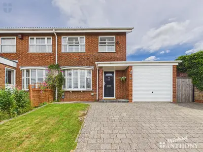 Hazlehurst Drive, Aylesbury, HP21 9TJ