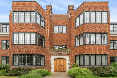 Manor Fields, London, SW15