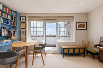 Swan Court, Chelsea Manor Street, London, SW3