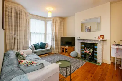 Ravenscourt Road, London, W6