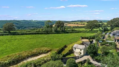 Milton Combe, Yelverton, PL20