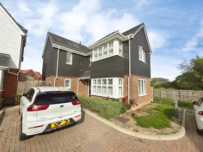 Utah Road, Paddock Wood, TN12