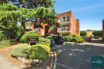 Hendon Lane, Finchley, N3