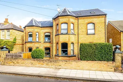 Coleshill Road, TW11