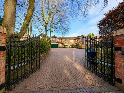 Hampton Lane, Solihull, B91
