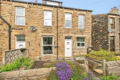 Commonside, Batley