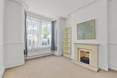 East Road, Stratford, E15