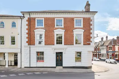 Eastgate House, Eastgate Street, Winchester, Hampshire, SO23 8DZ