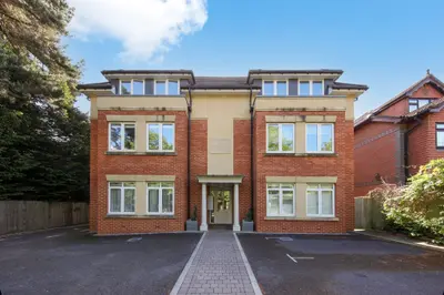 Pampisford Road, South Croydon