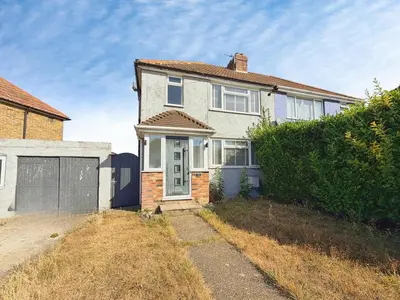 Astrid Road, Walmer, Kent, CT14