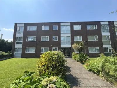 Eccles Old Road, Salford, Greater Manchester, M6 8ES