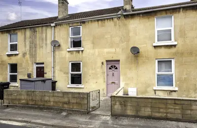 Locksbrook Road, Bath, BA1 3EJ