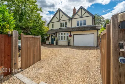 Sandhills Lane, Virginia Water