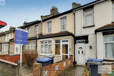 215 Nags Head Road, Enfield, Greater London, EN3 7AE