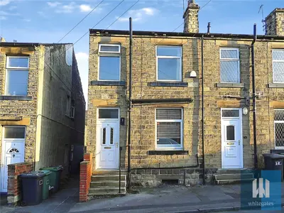 North Street, Mirfield, WF14