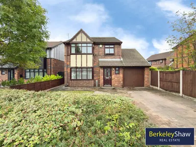 Lydiate Park, Thornton, L23