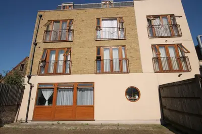 Kirchen Road, London, W13