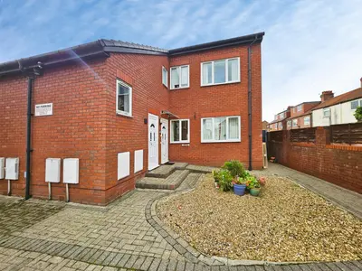 Manor Road, Liverpool, L23