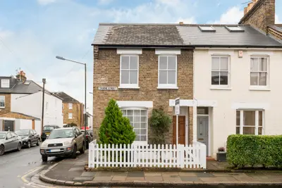 Thorne Street, London, SW13