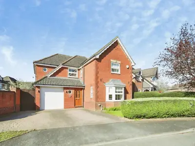Nesfield Grove, Hampton-In-Arden, B92