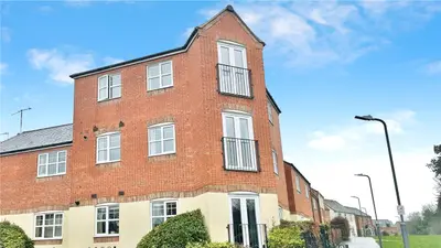 Lloyds Way, Stratford-upon-Avon, Warwickshire, CV37