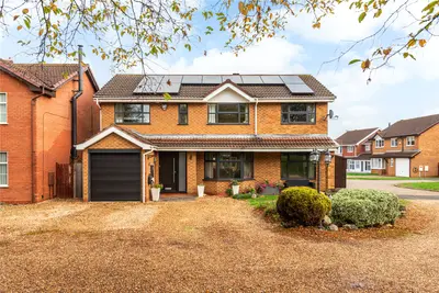 Stanmore Gardens, Newport Pagnell, MK16