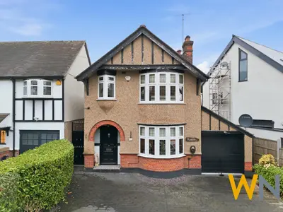 Alexander Lane, Shenfield, CM15