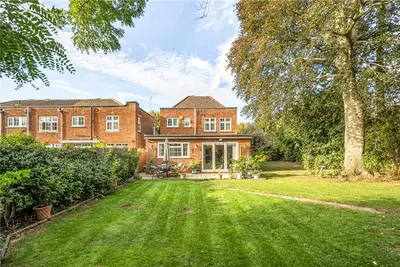 Azalea Walk, Pinner, HA5