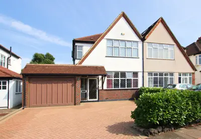 Braemar Gardens, West Wickham, West Wickham, BR4 0JW