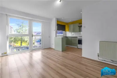 Cowper Gardens, Southgate, N14
