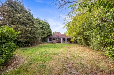 Billingshurst Road, Broadbridge Heath, RH12