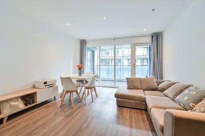 Flat 10 Porter Building, 130 Spa Road, London