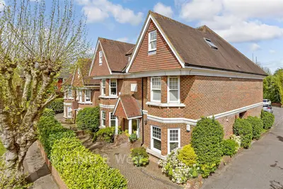 Park Rise, Leatherhead, KT22