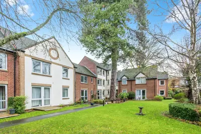 Grovelands Avenue, Swindon