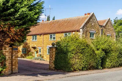 Main Street, Denton, NG32