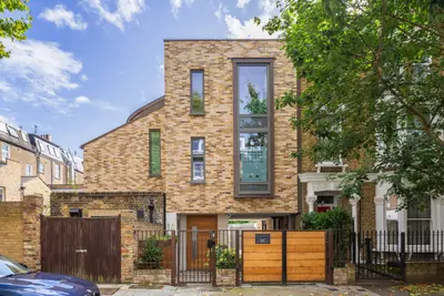 Cromwell Grove, London, W6