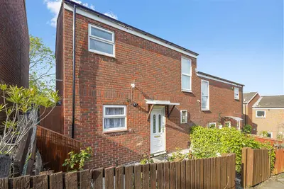 Rowan Close, Wembley, HA0