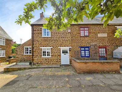 Mackworth Green, Finedon