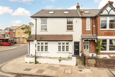 North Worple Way, London, SW14