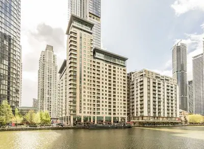 South Quay Square, Canary Wharf, E14