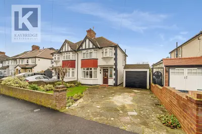 Walsingham Gardens, Epsom, KT19