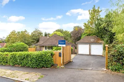 Pony Chase, Cobham, Surrey, KT11