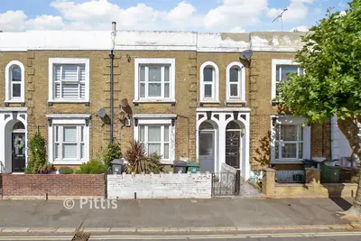 Fitzroy Street, Sandown, PO36