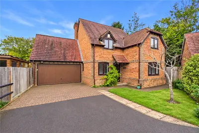 Romans Gate, Pamber Heath, RG26