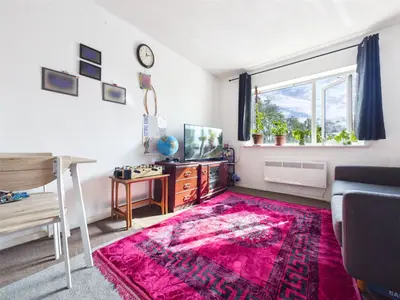 Yeading Lane, Northolt, UB5
